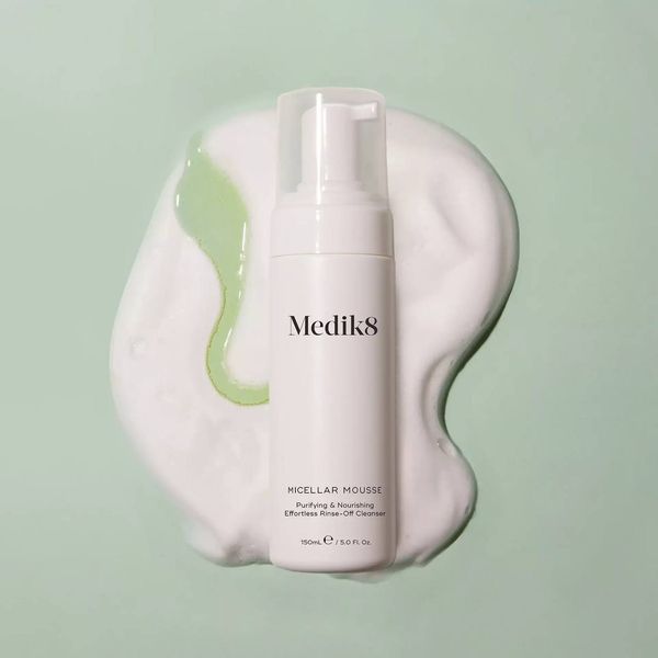 Очищувальна пінка для всіх типів шкіри Medik8 Micellar Mousse 150 ml 000016 фото