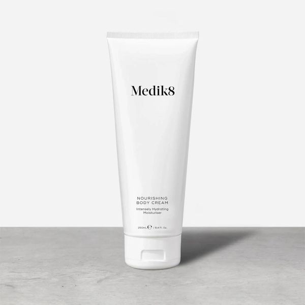 Интенсивный увлажняющий крем для тела Medik8 Nourishing Body Cream 250 ml 000140 фото